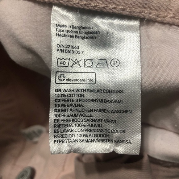 H&M Low Waist Distressed Boyfriend Jeans - Picture 9 of 9